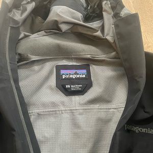 Patagonia Mens XS Raincoat